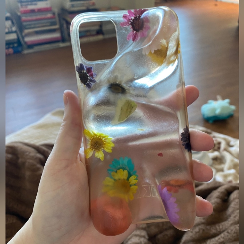 Bailey Hikawa Ishi Electric Daisies IPhone 11 Pro Max case